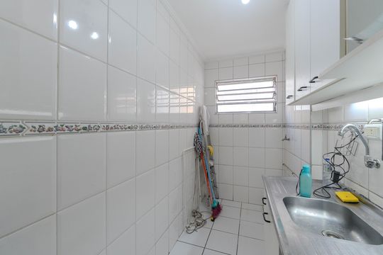 Cozinha de apartamento para alugar com 1 quarto, 35m² em Bela Vista, São Paulo