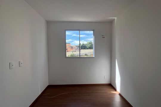 Quarto 2 de apartamento para alugar com 2 quartos, 50m² em Braúnas, Belo Horizonte