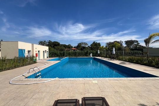 Área comum - Piscina de apartamento para alugar com 2 quartos, 50m² em Braúnas, Belo Horizonte