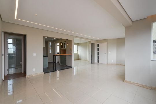 Sala de apartamento para alugar com 3 quartos, 110m² em Sion, Belo Horizonte