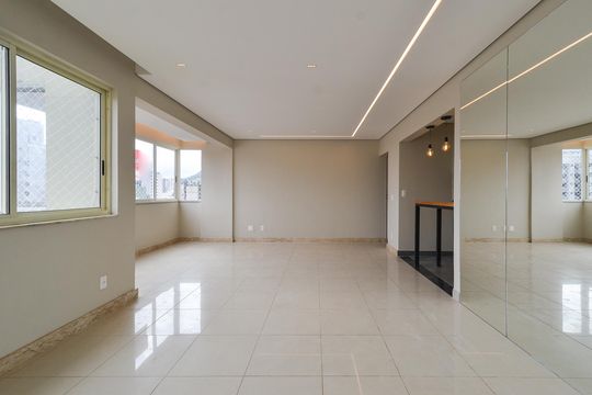 Apartamento para alugar com 3 quartos, 110m² em Sion, Belo Horizonte
