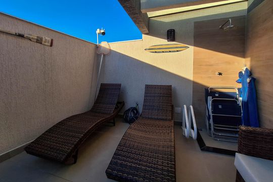 Piscina de casa para alugar com 3 quartos, 192m² em Itaipu, Niterói