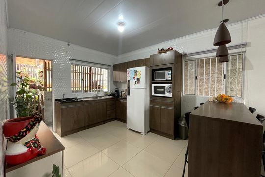 Casa à venda com 2 quartos, 130m² em  Vargas, São Leopoldo