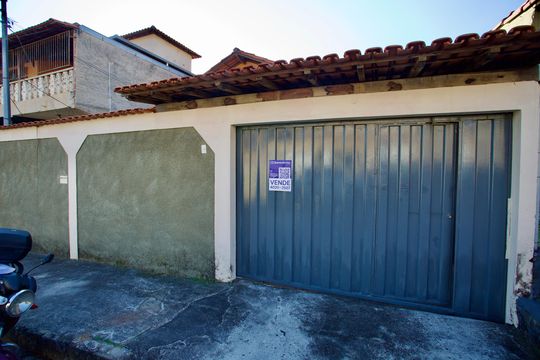Fachada de casa à venda com 3 quartos, 280m² em Santa Cruz (barreiro), Belo Horizonte