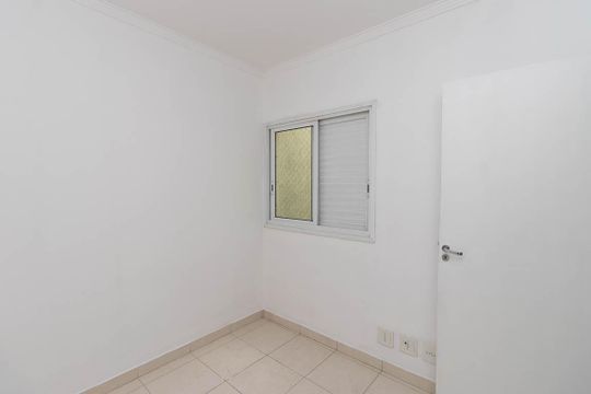 Quarto 1 de casa para alugar com 2 quartos, 60m² em Vila Medeiros, São Paulo
