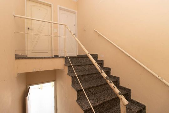 Escada de casa para alugar com 2 quartos, 60m² em Vila Medeiros, São Paulo