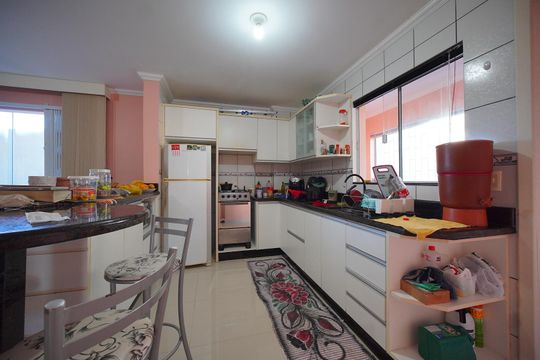 Cozinha de apartamento para alugar com 2 quartos, 69m² em Serraria, São José