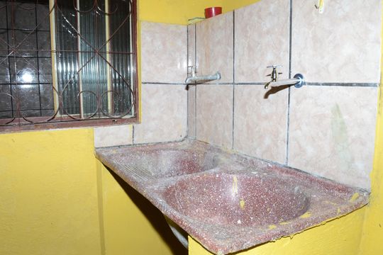 Área de Serviço de casa para alugar com 1 quarto, 46m² em Maria Goretti, Belo Horizonte