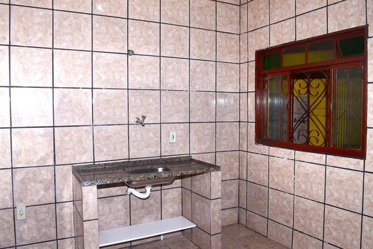 Cozinha de casa para alugar com 1 quarto, 46m² em Maria Goretti, Belo Horizonte