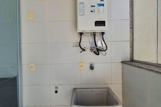 Área de Serviço de apartamento à venda com 3 quartos, 190m² em Itacoatiara, Niterói