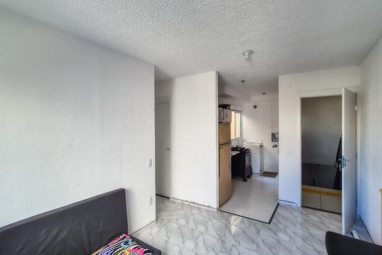 Apartamento para alugar com 2 quartos, 40m² em Brás de Pina, Rio de Janeiro