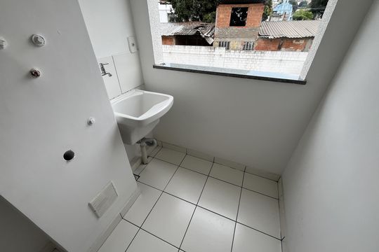 Área de Serviço de apartamento para alugar com 2 quartos, 51m² em Ilha do Governador, Rio de Janeiro