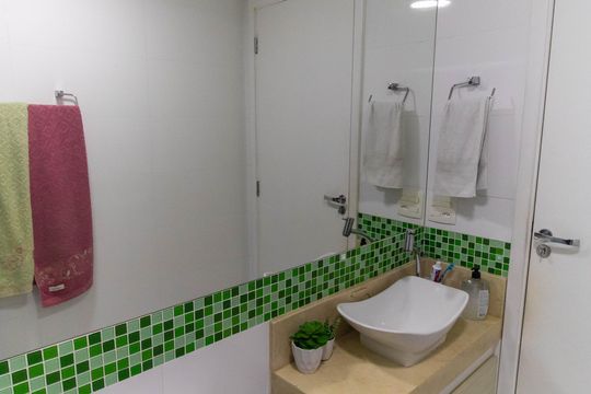 Banheiro Social de apartamento à venda com 3 quartos, 72m² em Fonseca, Niterói