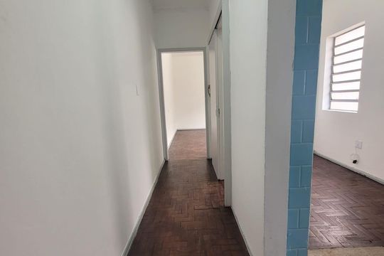 Corredor de apartamento para alugar com 3 quartos, 90m² em Moinhos de Vento, Porto Alegre
