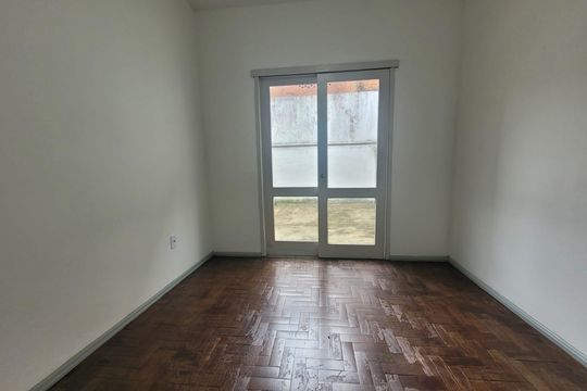 Sala de apartamento para alugar com 3 quartos, 90m² em Moinhos de Vento, Porto Alegre