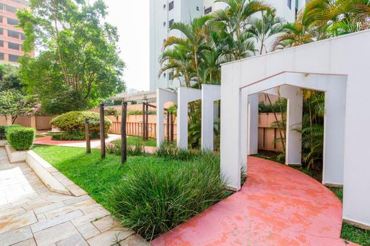 Apartamento para alugar com 2 quartos, 97m² em Indianópolis, São Paulo