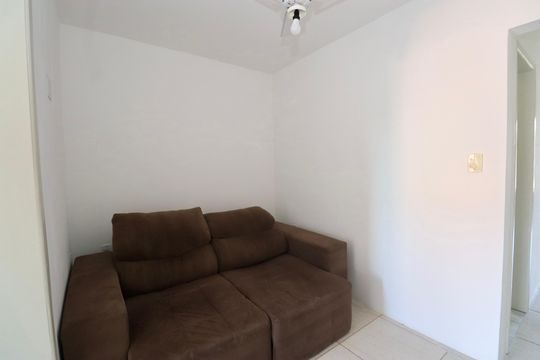Sala de casa de condomínio para alugar com 2 quartos, 60m² em Cabula, Salvador