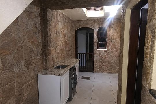 Área de serviço de casa à venda com 3 quartos, 106m² em Vila Robertina, São Paulo