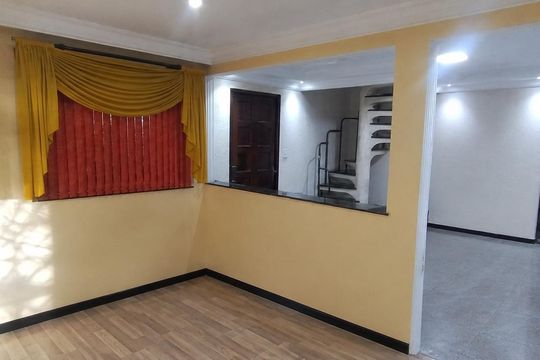 Casa à venda com 3 quartos, 106m² em Vila Robertina, São Paulo