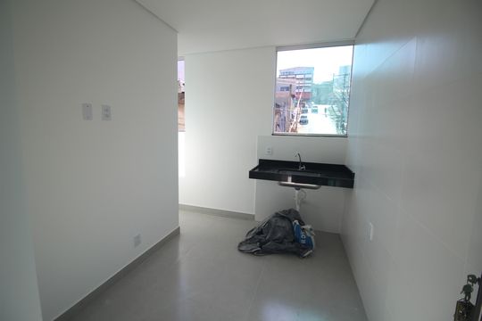 Cozinha de apartamento à venda com 2 quartos, 48m² em Eldorado, Contagem