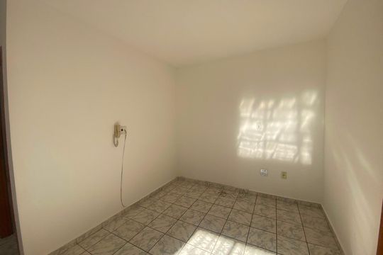 Sala de apartamento para alugar com 3 quartos, 42m² em Granjas Primavera (Justinópolis), Contagem