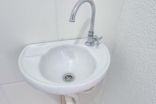 Banheiro de apartamento para alugar com 2 quartos, 43m² em Vaz Lobo, Rio de Janeiro
