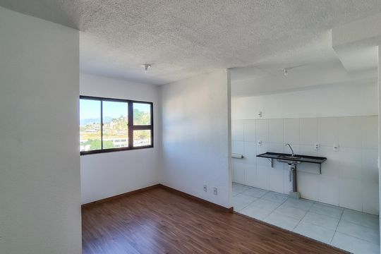 Sala de apartamento para alugar com 2 quartos, 43m² em Vaz Lobo, Rio de Janeiro