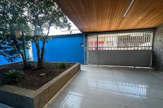 Garagem de casa à venda com 5 quartos, 295m² em Jardim Silveira, Barueri