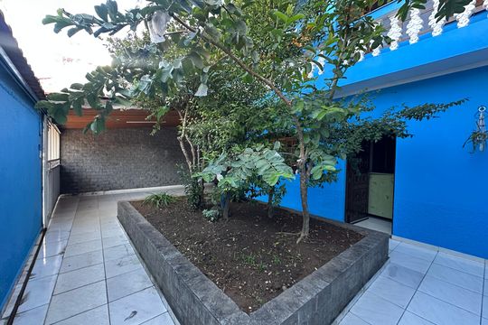 Quintal de casa à venda com 5 quartos, 295m² em Jardim Silveira, Barueri