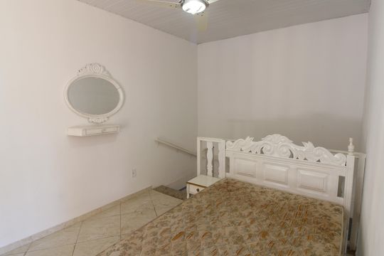 Hall de casa para alugar com 3 quartos, 140m² em São Cristóvão, Cabo Frio