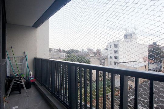 Vista da sala de apartamento à venda com 3 quartos, 70m² em Cidade Baixa, Porto Alegre