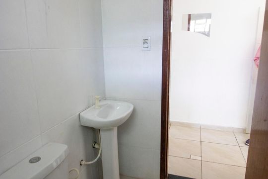 Banheiro de casa à venda com 4 quartos, 250m² em Ceilandia Norte , Brasília