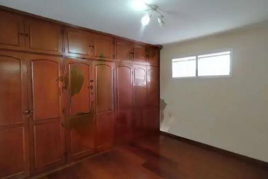 Casa à venda com 4 quartos, 173m² em Interlagos, São Paulo