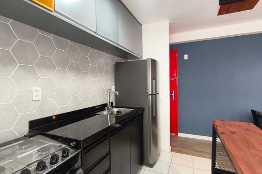 Cozinha de apartamento para alugar com 1 quarto, 36m² em Cambuci, São Paulo