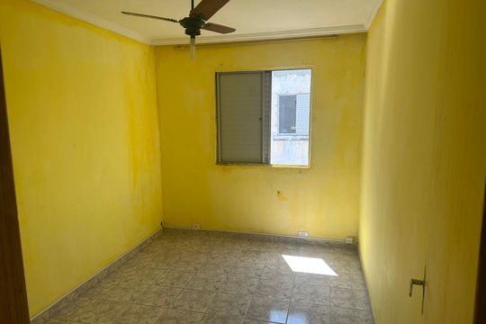 Sala de apartamento à venda com 2 quartos, 64m² em Piraporinha, São Paulo