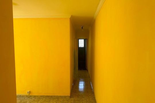 Corredor de apartamento à venda com 2 quartos, 64m² em Piraporinha, São Paulo