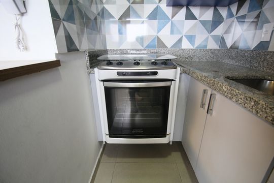 Cozinha - Fogão de apartamento para alugar com 1 quarto, 38m² em Super Quadra Morumbi, São Paulo