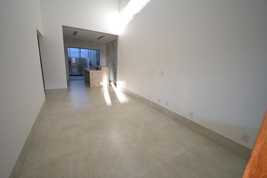 Casa à venda com 3 quartos, 132m² em Jardim Presidente, Goiânia