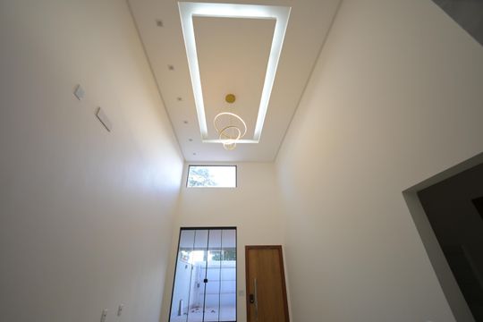 Casa à venda com 3 quartos, 132m² em Jardim Presidente, Goiânia