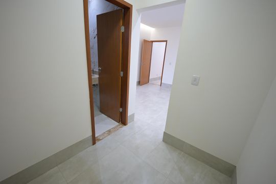Casa à venda com 3 quartos, 132m² em Jardim Presidente, Goiânia