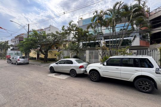 Fachada de apartamento à venda com 2 quartos, 81m² em Recreio dos Bandeirantes, Rio de Janeiro