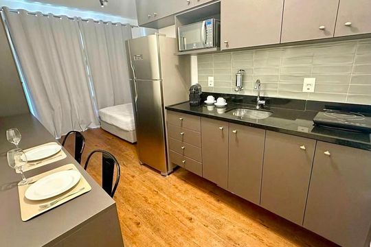Cozinha de kitnet/studio para alugar com 1 quarto, 25m² em Sumarezinho, São Paulo