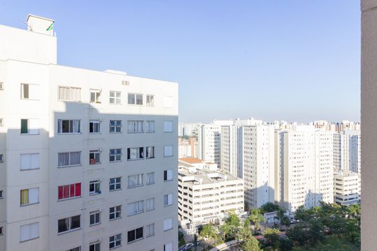 Sala Vista de apartamento para alugar com 2 quartos, 44m² em Jardim Iris, São Paulo