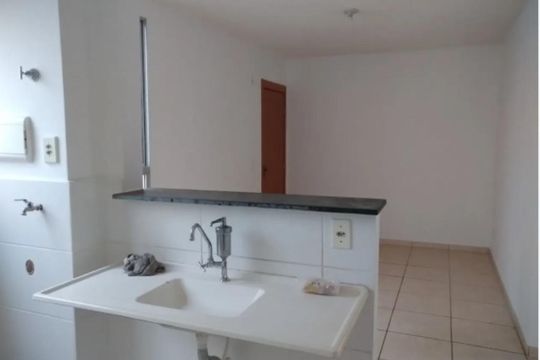 Cozinha de apartamento para alugar com 2 quartos, 47m² em Industrial, Juiz de Fora