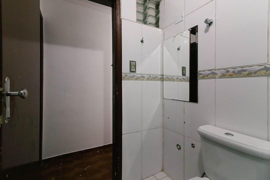 Banheiro de casa à venda com 3 quartos, 140m² em Jardim Soraia, São Paulo