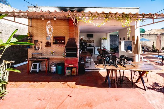 Casa à venda com 4 quartos, 915m² em Trevo, Belo Horizonte