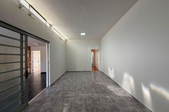 Casa à venda com 3 quartos, 157m² em Bela Vista, Jundiaí