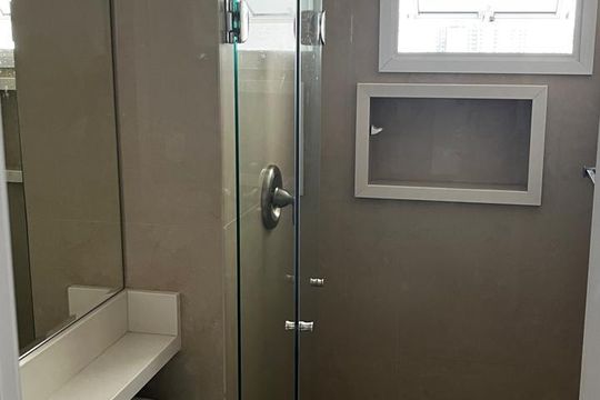 Banheiro de apartamento à venda com 2 quartos, 59m² em Vila Prudente, São Paulo