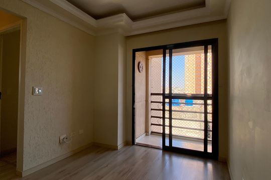 Varanda de apartamento à venda com 2 quartos, 64m² em Km 18, Osasco