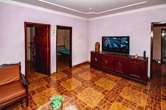 Casa à venda com 4 quartos, 308m² em Guarani, Belo Horizonte